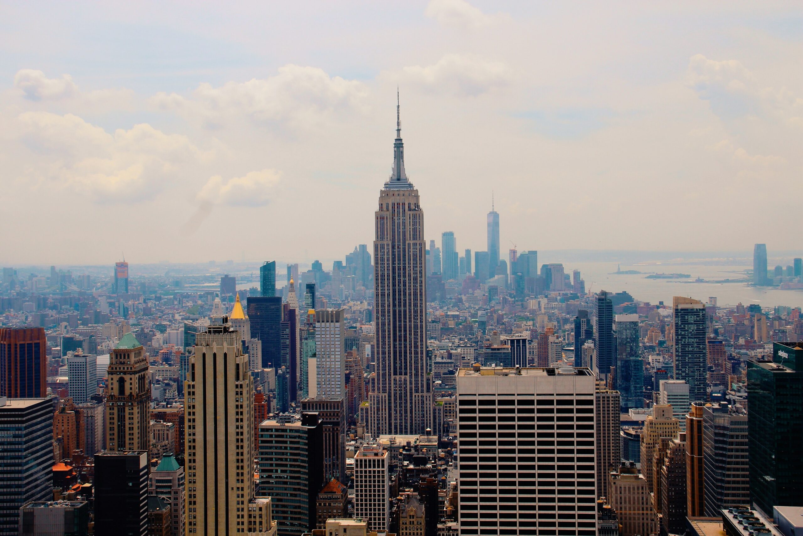 View of the Empire State Building in the middle of New York