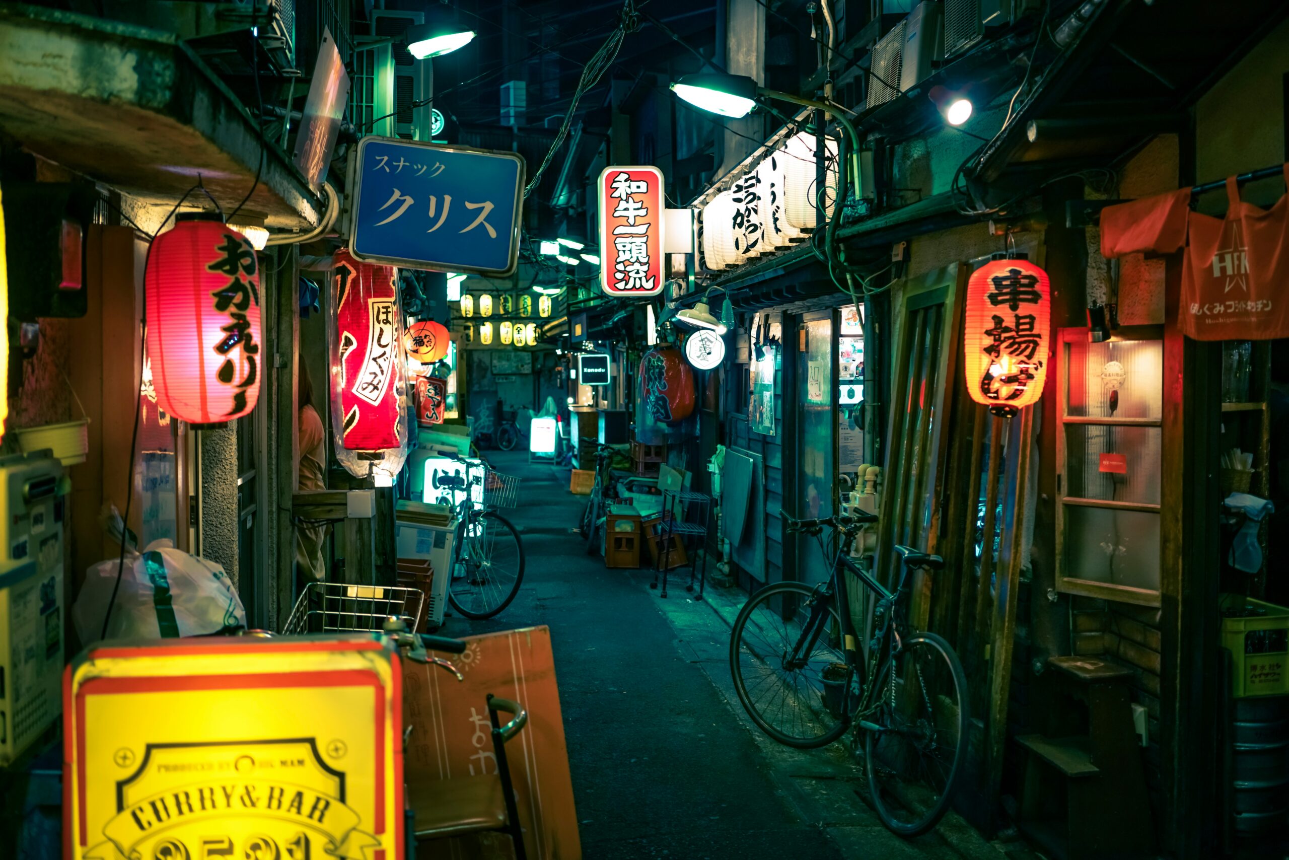 Japan Medical Device Market Access: How to Navigate a Large but Complex Regulatory Landscape empty pathway in between stores Tokyo