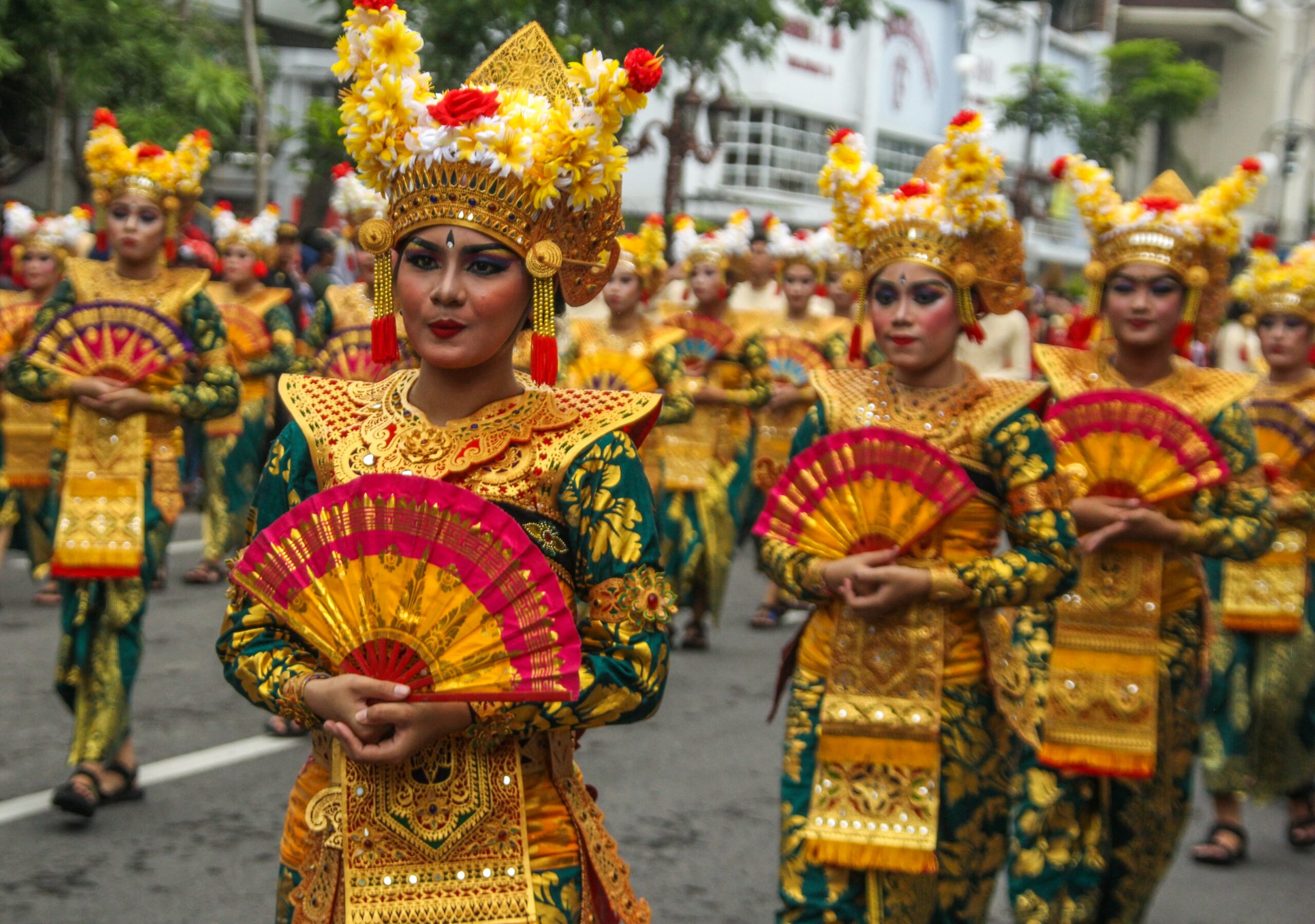 Traditionnal Indonesian women